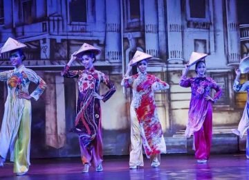 Alcazar Cabaret Show Pattaya Thailand Tour
