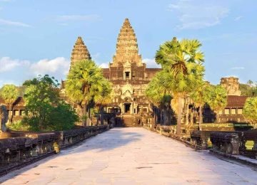 Angkor Temple Tour and Cambodia Sightseeing Package