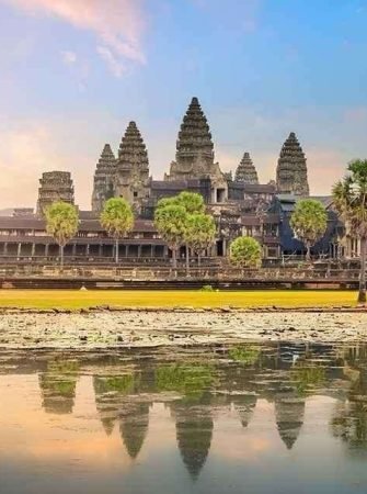 Angkor Thom and Angkor Wat Temple Tour in Cambodia