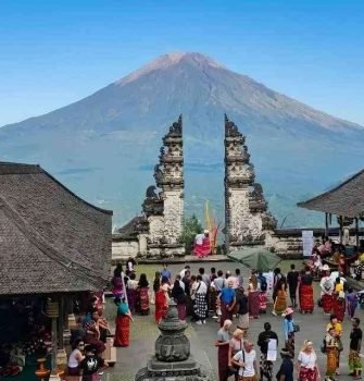 Lempuyang Temple Gateway of Heaven Bali Tour