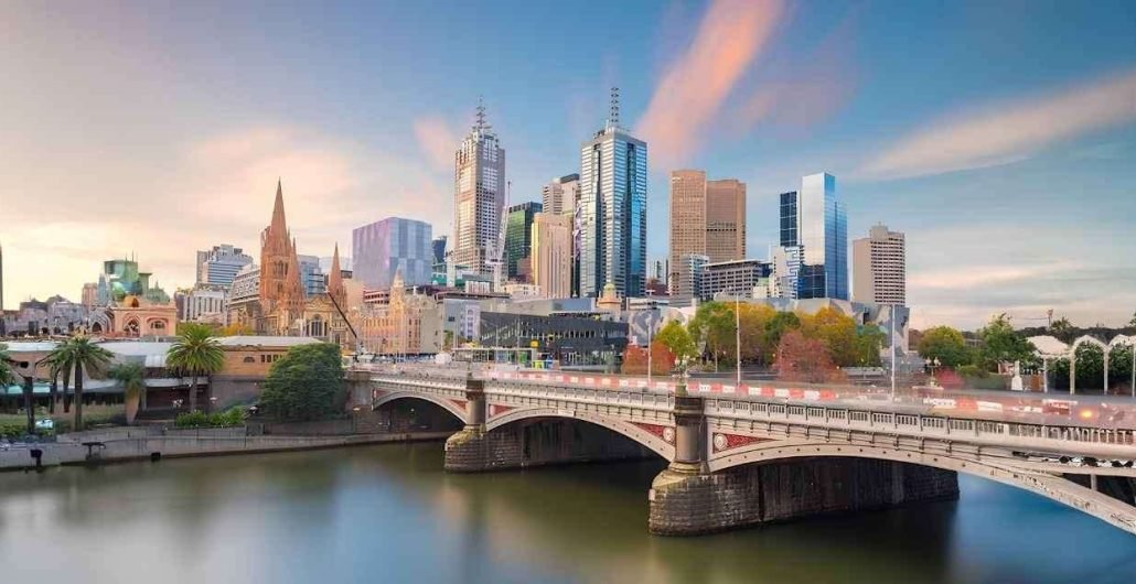 Melbourne Australia City Tour and Travel Package