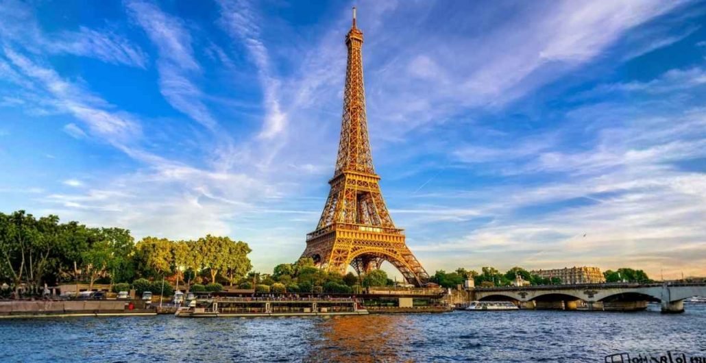 Paris France Tour and Holiday Package