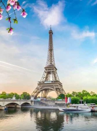 Paris France Tour and Holiday Package