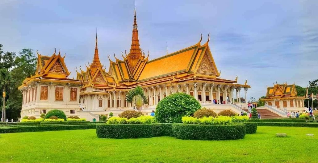 Phnom Penh Sightseeing and Cambodia City Tour
